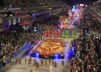 Rio de Janeiro: Carnaval terá 15 escolas no Grupo Especial até 2030 após acordo histórico