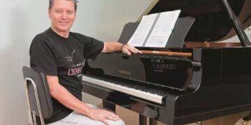 Fernando Bicudo: Pilar da Cultura Carioca Completa 79 Anos de Contribuições Artísticas