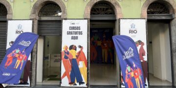 Curso “Providência Bilíngue” oferece inglês gratuito para jovens na Pequena África, RJ