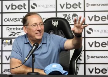 Justiça determina que Lyon pague €21 milhões ao Botafogo em três dias