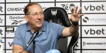 Justiça determina que Lyon pague €21 milhões ao Botafogo em três dias