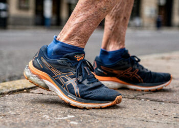 Tênis adequados preservam articulações; aprenda a escolher o modelo certo e quando substituir