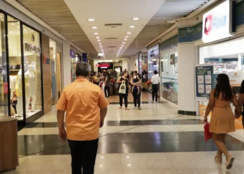 Mudança no consumo e avanço do e-commerce afetam shoppings no Rio de Janeiro