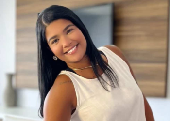 Família de empresária agredida realiza ato de fé por recuperação em Niterói