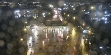 Trânsito na Ponte Rio-Niterói será alterado para passagem de alegorias de samba