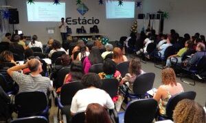Profissionais Debatem Diretrizes para Melhorar Atenção à Saúde Mental em São Gonçalo