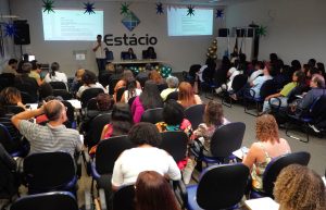 Profissionais Debatem Diretrizes para Melhorar Atenção à Saúde Mental em São Gonçalo