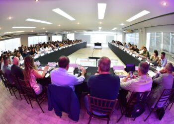 Prefeitura de Niterói alinha prioridades para lançar plano estratégico “Niterói 2025-2050”