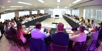 Prefeitura de Niterói promove 13º Encontro de Gestores para monitorar metas até 2026