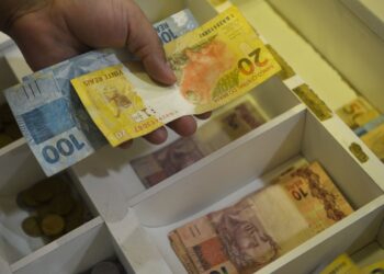 INPC de abril registra alta de 0,81% e atinge 4,11% em 12 meses, impulsionado por alimentos