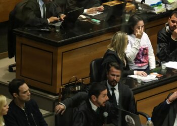 Mensagens de celular revelam agressões sofridas por Henry Borel antes de sua morte