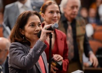 Alerj aprova projeto que garante acessibilidade educativa para alunos com daltonismo