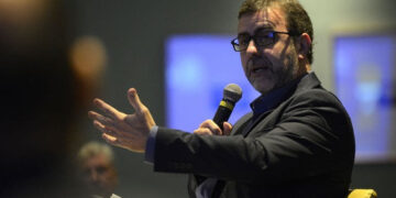 Marcelo Freixo lança em Niterói livro sobre política e violência no Rio
