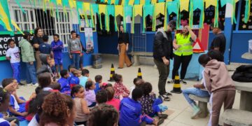 DER-RJ promove educação no trânsito para 2 mil alunos durante o Maio Amarelo