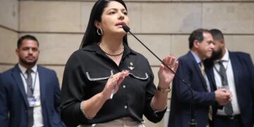 Vereadora propõe Medalha Chiquinha Gonzaga a Virginia Fonseca após ofensas no Maracanã
