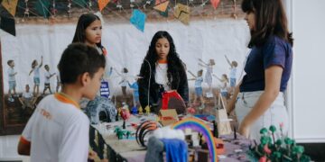 Prefeitura de Niterói realiza Circuito Robótica, reunindo 360 alunos em evento inovador