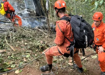Queda de helicóptero na região da vista chinesa mata quatro pessoas
