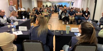 Vereadores discutem segurança e linha 474 em reunião com moradores de Copacabana