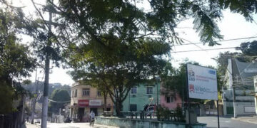PM apura denúncia de sistema clandestino de vigilância instalado em ruas de Niterói