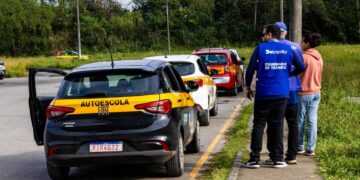 Detran RJ reforça quadro de examinadores para reduzir fila de provas práticas