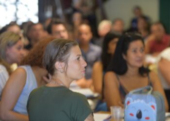 Atividades de conscientização sobre saúde da mulher